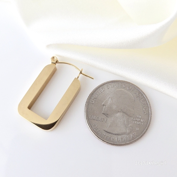 NEW Gold Rectangle Hoop Earrings - Picture 7 of 10